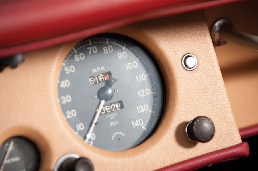  Jaguar XK120 SE Roadster 1953 года  (фото 19 из 27)